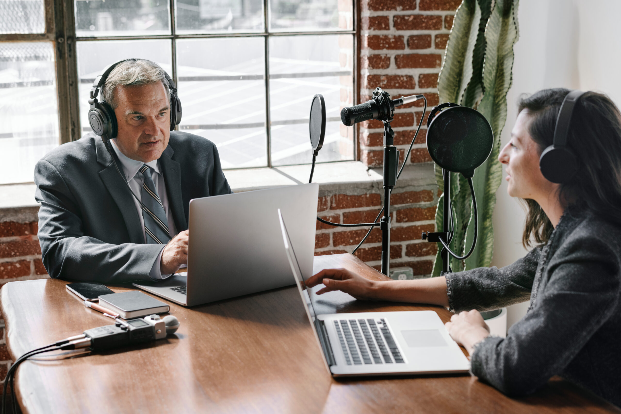 business-podcast-recording-2023-11-27-05-13-41-utc (1)